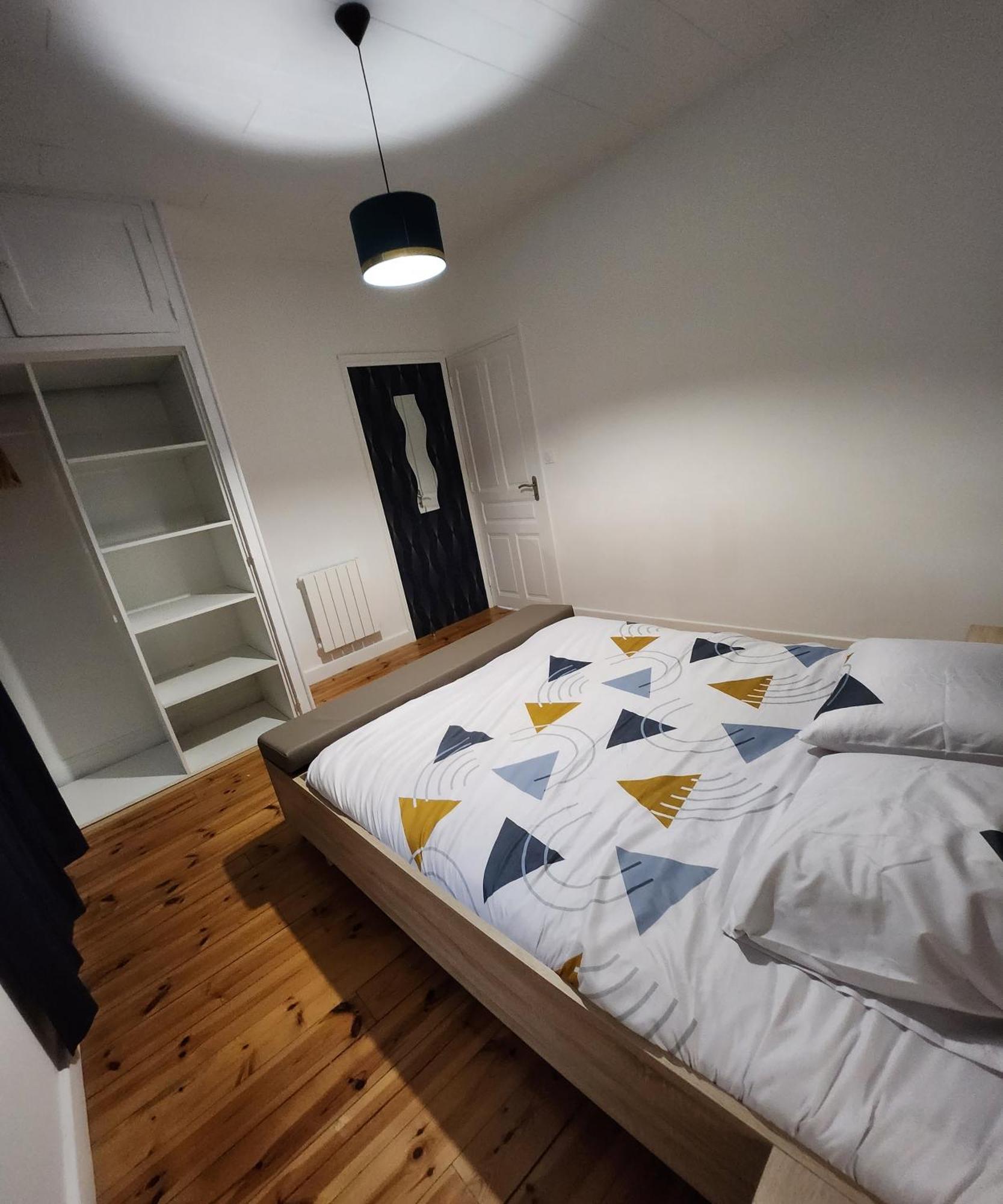 Vic-sur-Cère Chaleureux Appartement Refait A Neuf מראה חיצוני תמונה