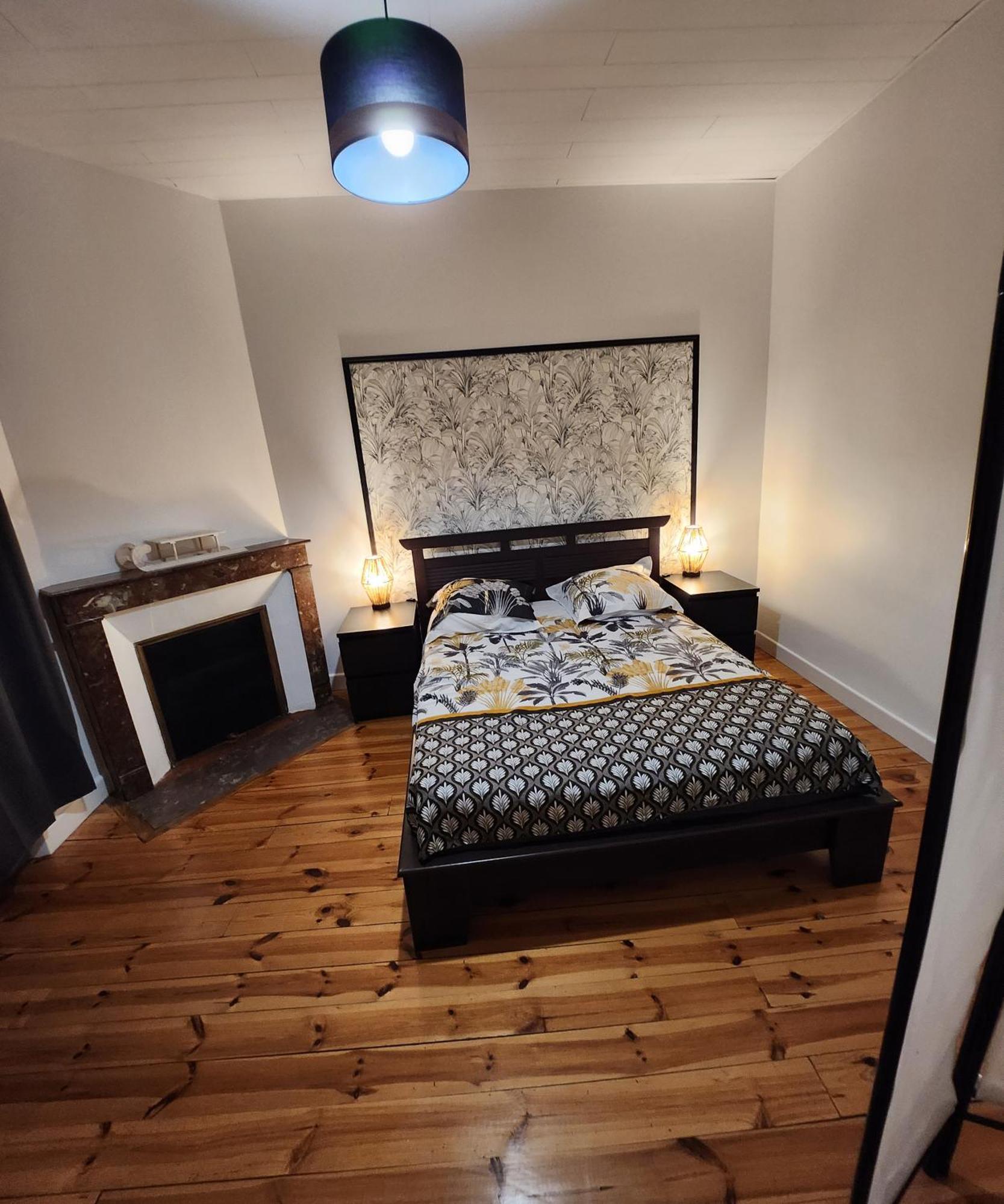 Vic-sur-Cère Chaleureux Appartement Refait A Neuf מראה חיצוני תמונה
